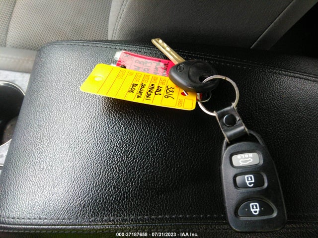 2013 HYUNDAI SONATA GLS VIN: 5NPEB4AC5DH718331