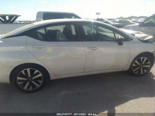 3N1CN8FVXNL843717 Nissan VERSA SR