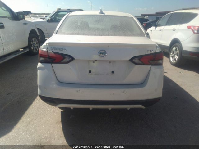 3N1CN8FVXNL843717 Nissan VERSA SR