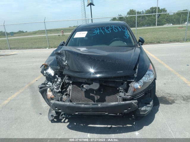 2010 HONDA ACCORD SDN EX-L VIN: 1HGCP3F81AA008208