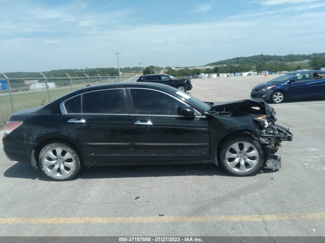 2010 HONDA ACCORD SDN EX-L VIN: 1HGCP3F81AA008208
