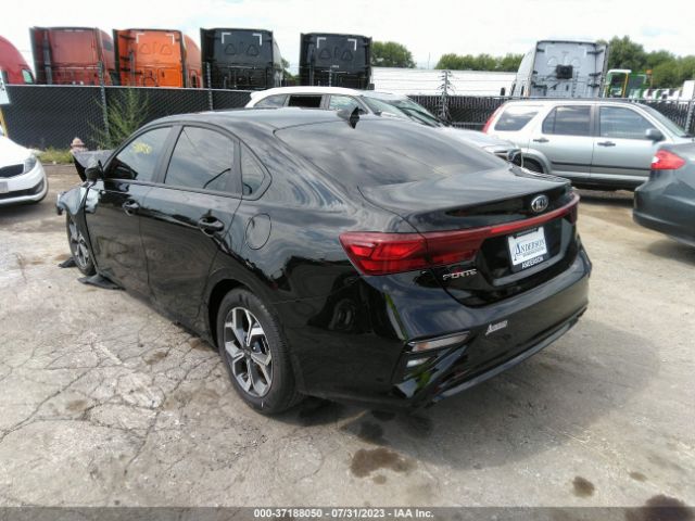 3KPF24ADXME337852 KIA Forte Lxs