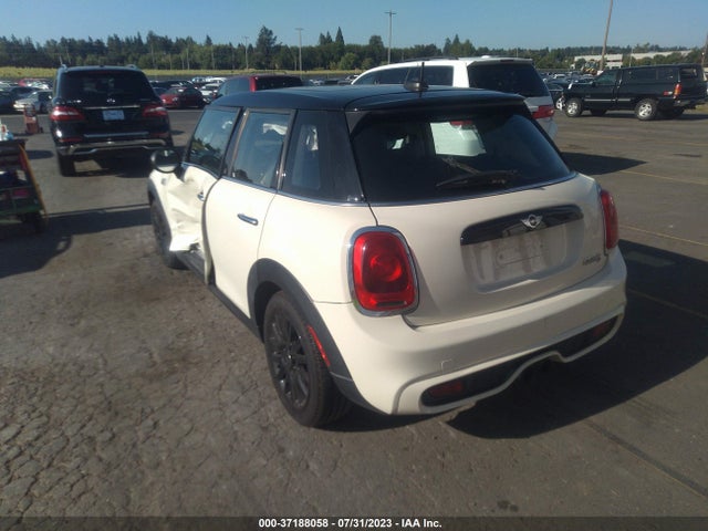 2015 MINI HARDTOP WMWXU3C53FT891885 Photo 2