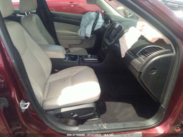 2C3CCAKG3JH304672 Chrysler 300 Limited
