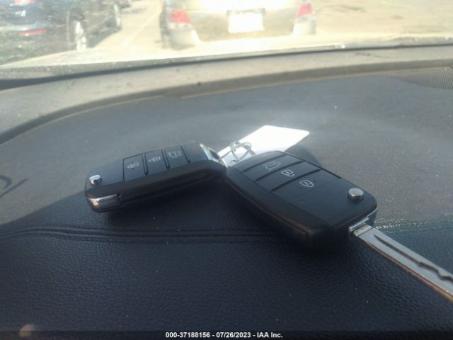 KNDPMCAC3J7454510 KIA Sportage Lx