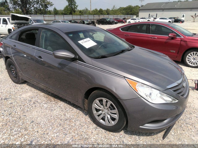 2013 HYUNDAI SONATA GLS VIN: 5NPEB4AC3DH569210