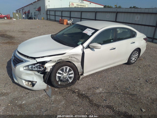 Nissan Altima 2.5 S 2015 1N4AL3AP3FN392613 Image 2