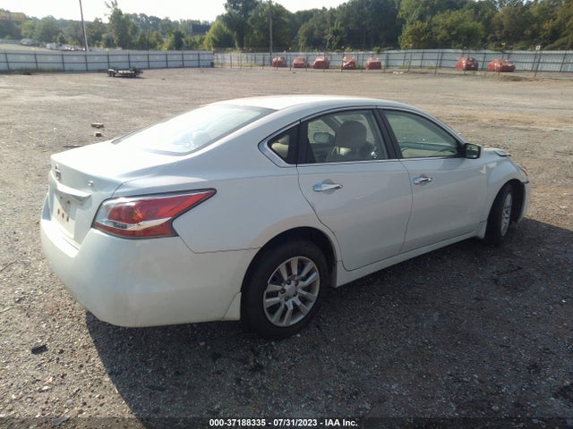 Nissan Altima 2.5 S 2015 1N4AL3AP3FN392613 Image 4
