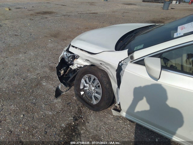Nissan Altima 2.5 S 2015 1N4AL3AP3FN392613 Image 6