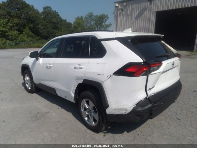 2021 TOYOTA RAV4 XLE VIN: 2T3P1RFV6MW143748