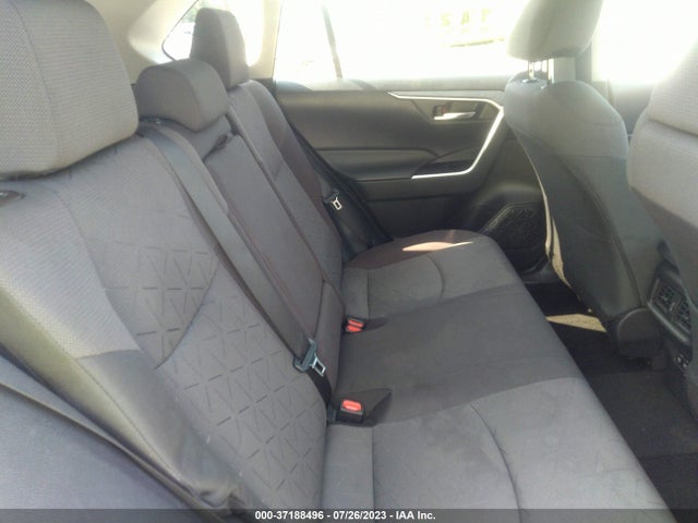 2021 TOYOTA RAV4 XLE VIN: 2T3P1RFV6MW143748