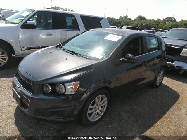 Chevrolet SONIC LT 2016 1G1JC6SBXG4149296 Image 2