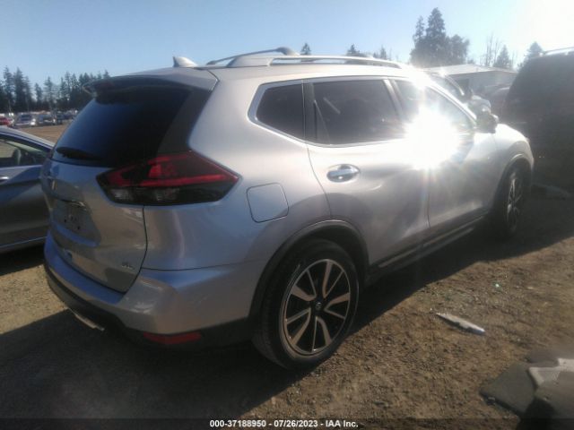 JN8AT2MTXJW486301 Nissan Rogue Sl
