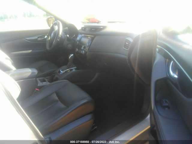 JN8AT2MTXJW486301 Nissan Rogue Sl