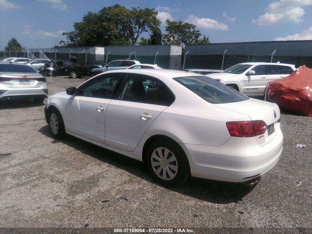3VW2K7AJ0EM350605 Volkswagen Jetta Sedan S