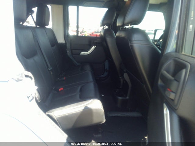 1C4BJWFG8FL678015 Jeep Wrangler Unlimited Rubicon