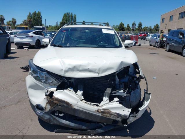 JN1BJ1CPXKW525784 Nissan Rogue Sport Sv