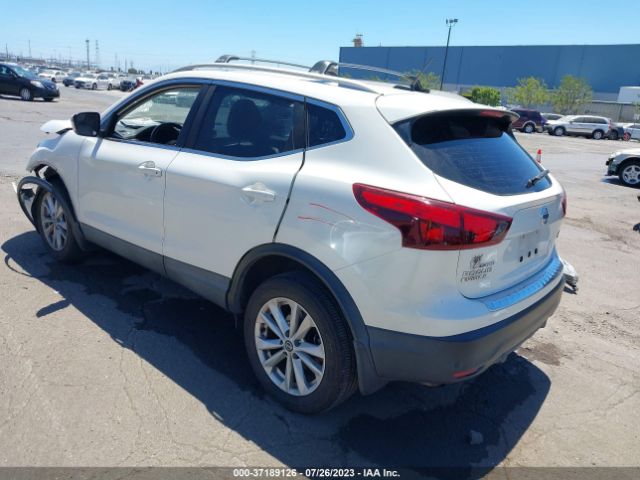 JN1BJ1CPXKW525784 Nissan Rogue Sport Sv