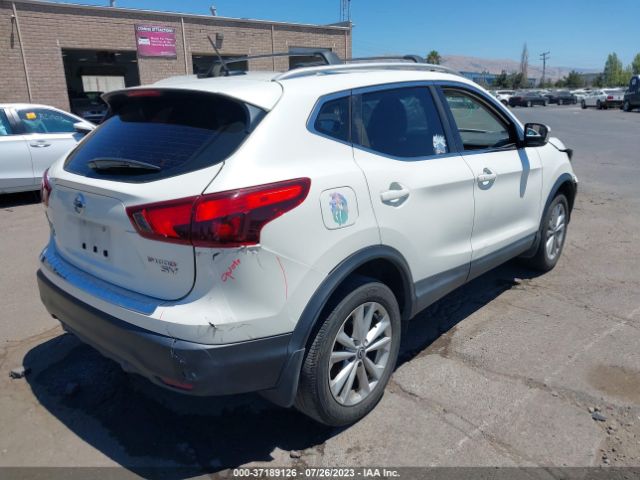 JN1BJ1CPXKW525784 Nissan Rogue Sport Sv