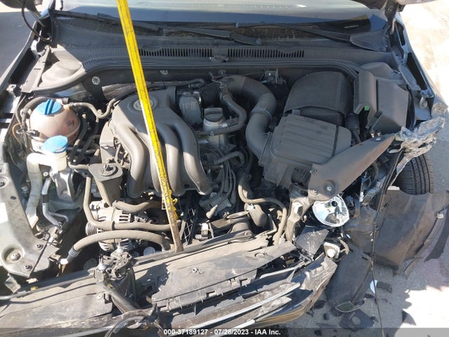 3VW2K7AJ8FM284760 Volkswagen Jetta Sedan 2.0l S