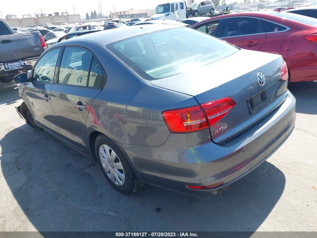 3VW2K7AJ8FM284760 Volkswagen Jetta Sedan 2.0l S