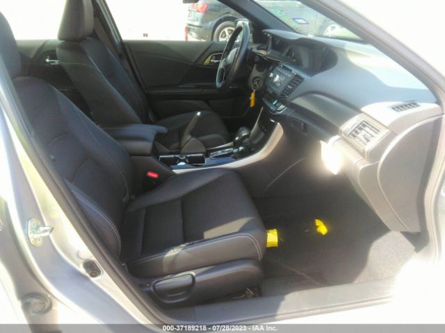 1HGCR2F52HA301703 Honda Accord Sedan Sport