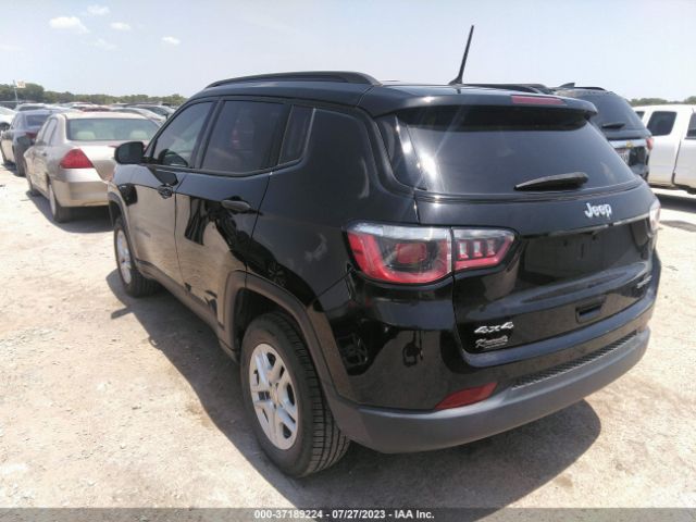 2018 JEEP COMPASS 3C4NJDABXJT131970 Photo 2