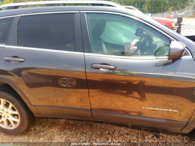 1C4PJLCS2GW173259 Jeep Cherokee Latitude