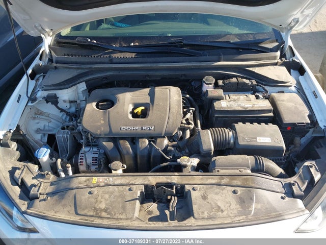 Hyundai Elantra Value Edition 2018 5NPD84LF0JH282128 Image 16