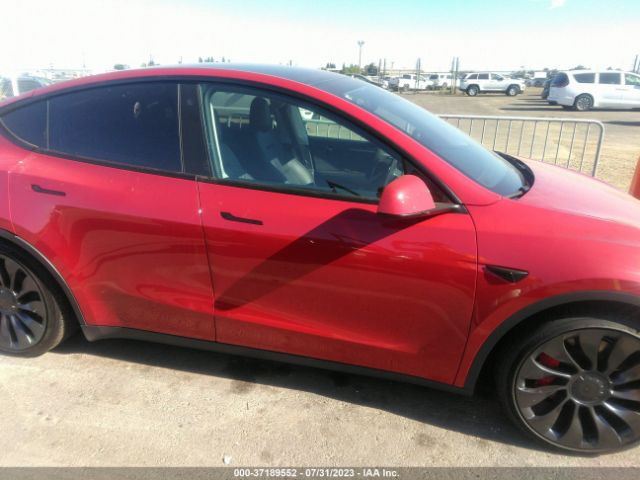 7SAYGDEF5NF551099 Tesla Model Y Performance