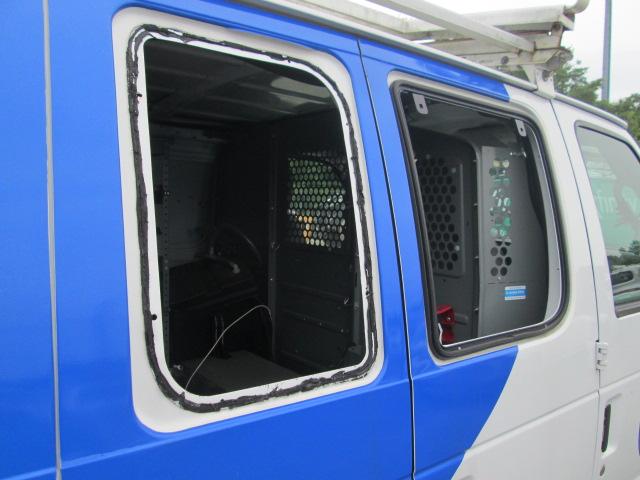 Ford Econoline Cargo Van Commercial/recreational 2014 1FTNE2EL2EDB13910 Image 2