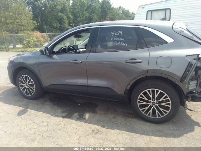 1FMCU0EZXNUA90147 Ford Escape Se Plug-in Hybrid
