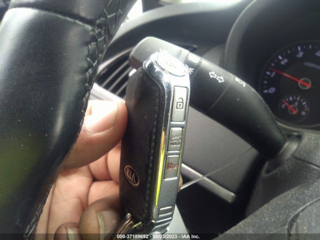KNAE15LAXJ6031076 KIA Stinger Base