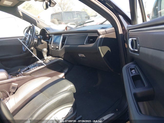 2018 PORSCHE MACAN WP1AG2A55JLB62551 Photo 4