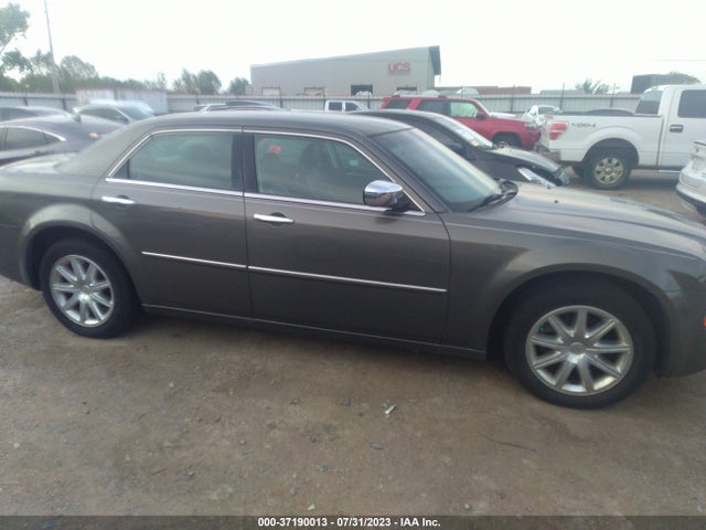 2010 CHRYSLER 300 LIMITED VIN: 2C3CA3CV8AH216263