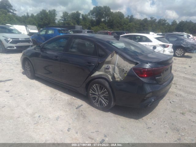 3KPF54AD9PE556278 KIA Forte Gt-line