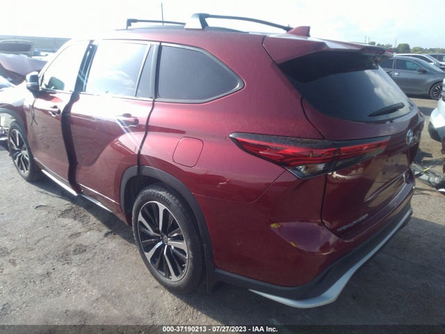 Toyota Highlander Xse 2022 5TDLZRAH8NS132827 Image 3