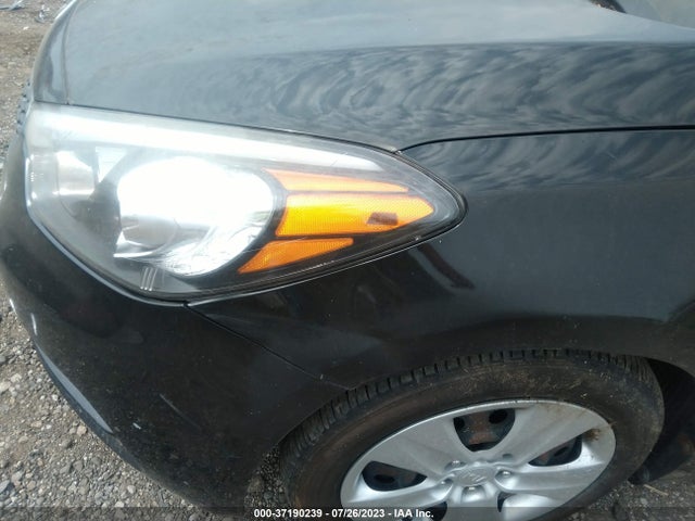 2016 KIA FORTE 5-DOOR LX VIN: KNAFK5A85G5657585