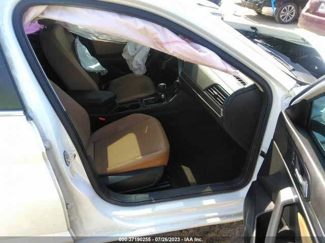 3VWE57BU5KM115576 Volkswagen JETTA SEL