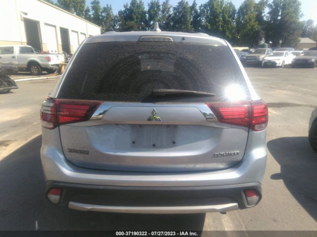 JA4AZ2A32HZ033078 Mitsubishi Outlander Es
