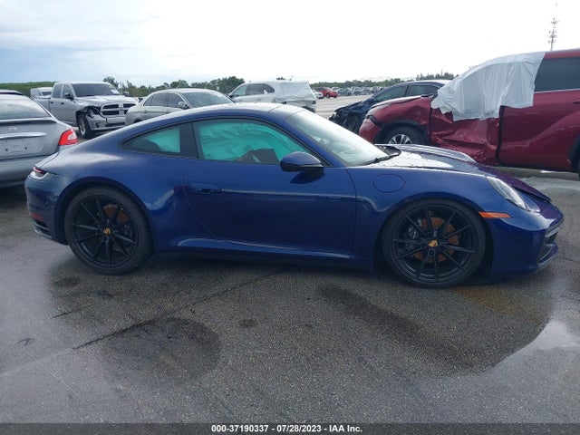 2022 Porsche 911, VIN: WP0AA2A97NS206101