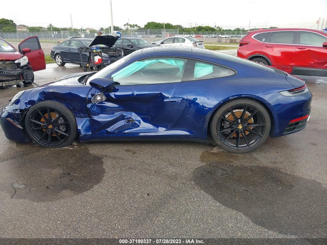 2022 Porsche 911, VIN: WP0AA2A97NS206101