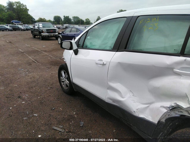 Chevrolet TRAX LS 2020 3GNCJKSB3LL126274 Image 15