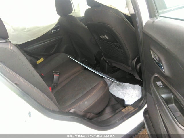 Chevrolet TRAX LS 2020 3GNCJKSB3LL126274 Image 8