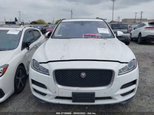 SADCJ2FX5KA395630 Jaguar F-pace 25t Premium