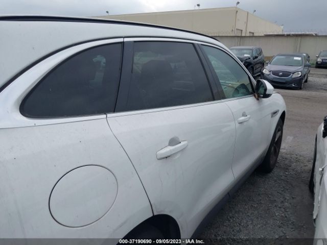 SADCJ2FX5KA395630 Jaguar F-pace 25t Premium