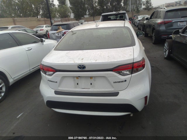 Toyota Corolla Hybrid Le 2021 JTDEAMDE1MJ010956 Image 8