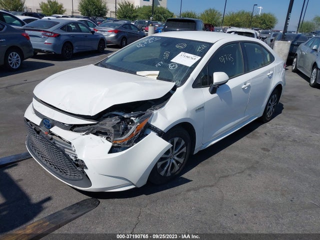 Toyota Corolla Hybrid Le 2021 JTDEAMDE1MJ010956 Image 2