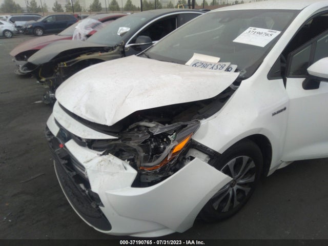 Toyota Corolla Hybrid Le 2021 JTDEAMDE1MJ010956 Image 12