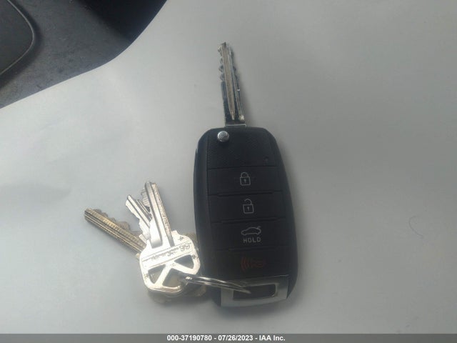 KIA Forte 5-door Ex 2014 KNAFX5A83E5195588 Image 3
